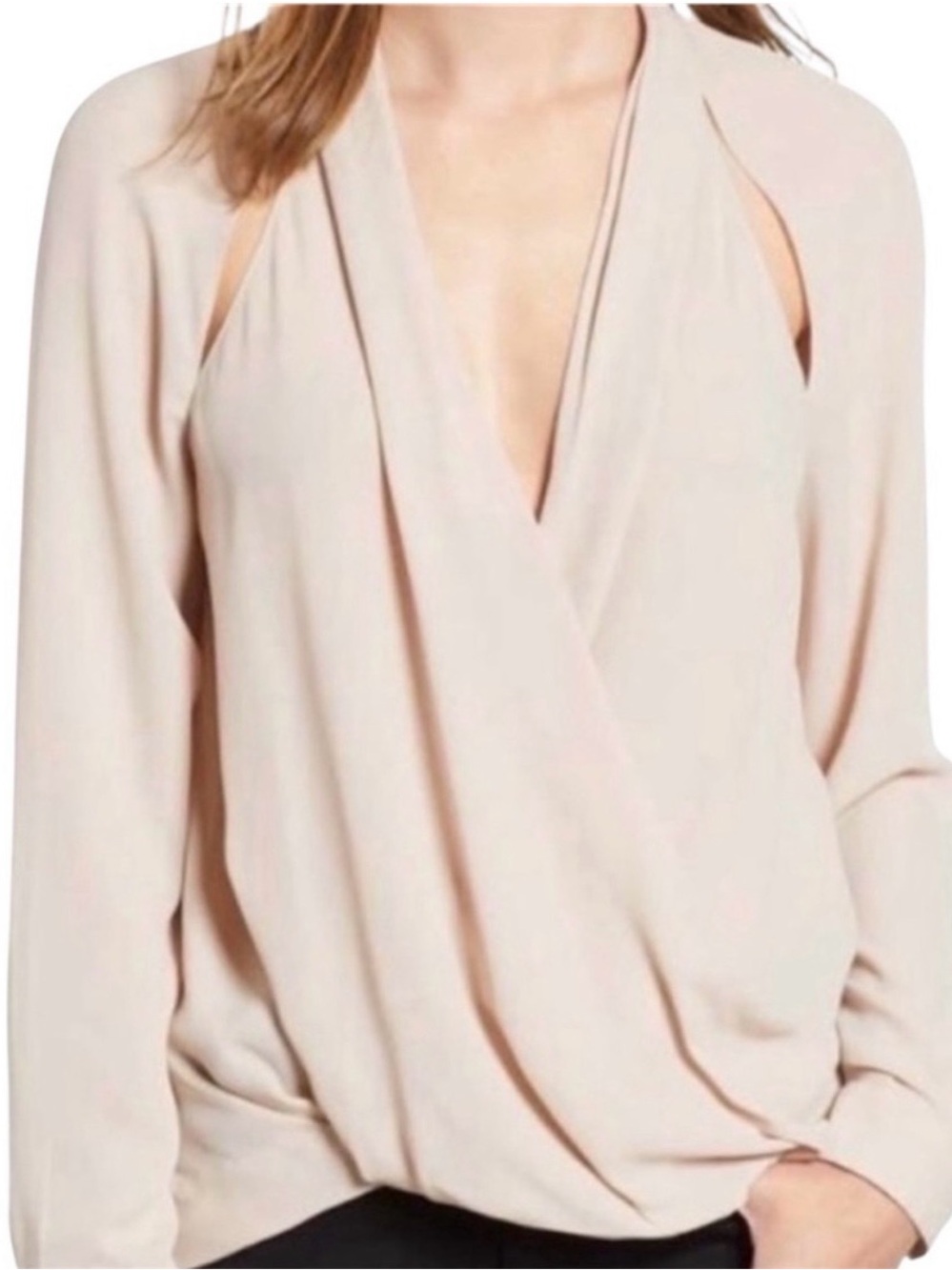 Trouve Blush Nude Draped V-Neck Cutout Surplice Long Sleeve Blouse - Size: XS